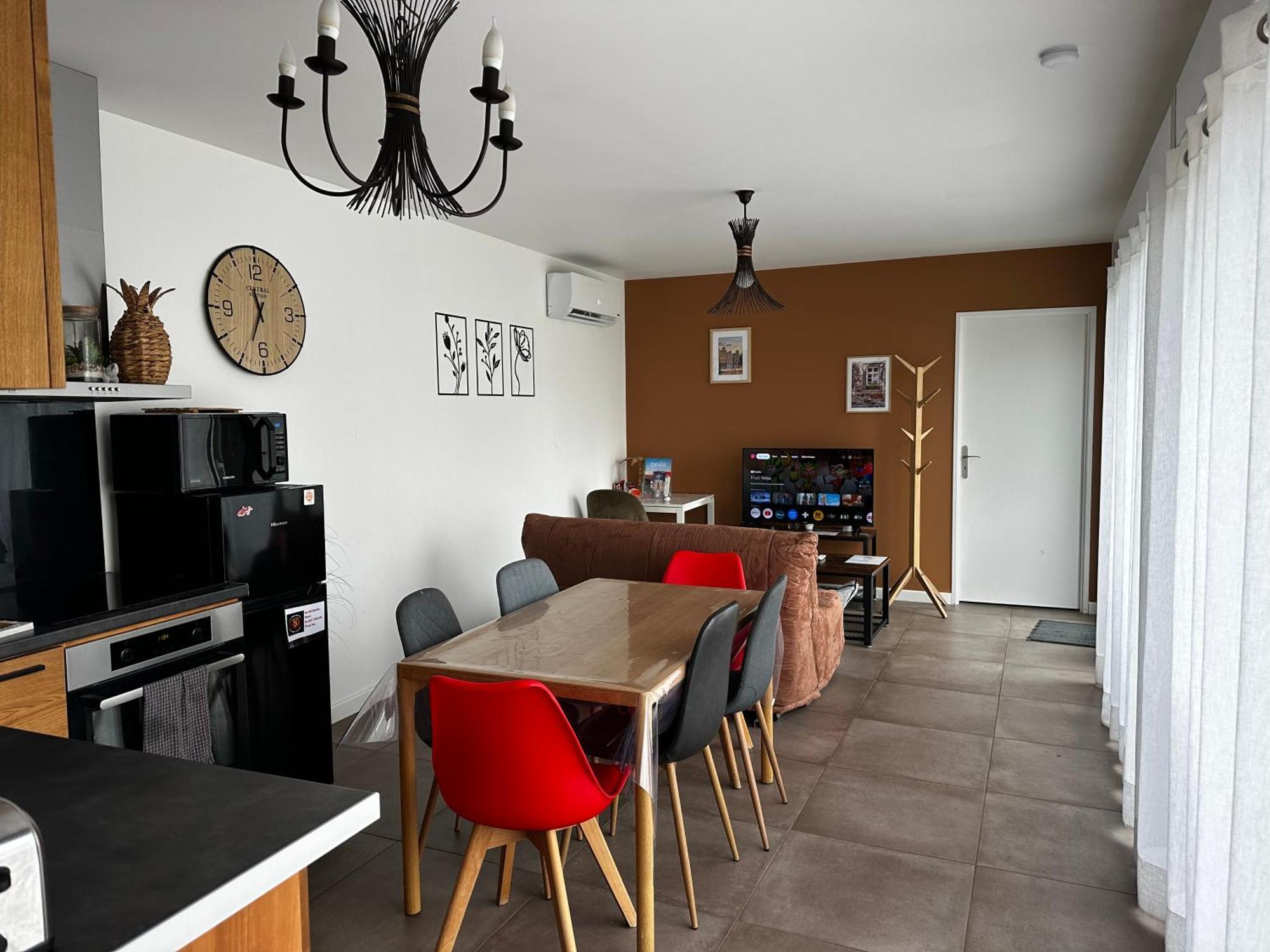 Maison La Capucine Sur Quai De Seine, Wifi, Machine A Laver, Parking Prive Gratuit Vernon  Eksteriør billede